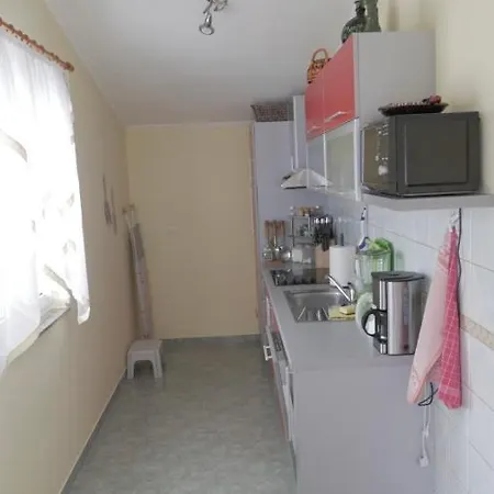 Rocky Beach House Apartament *
